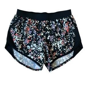 Under Armour Women's Athletic Shorts Dolphin Hem Splatter Print Workout Gym XS